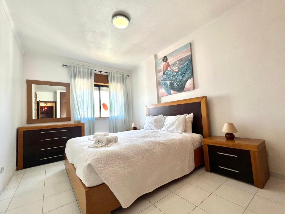 Loky - Near Quarteira Center Apartment Ngoại thất bức ảnh